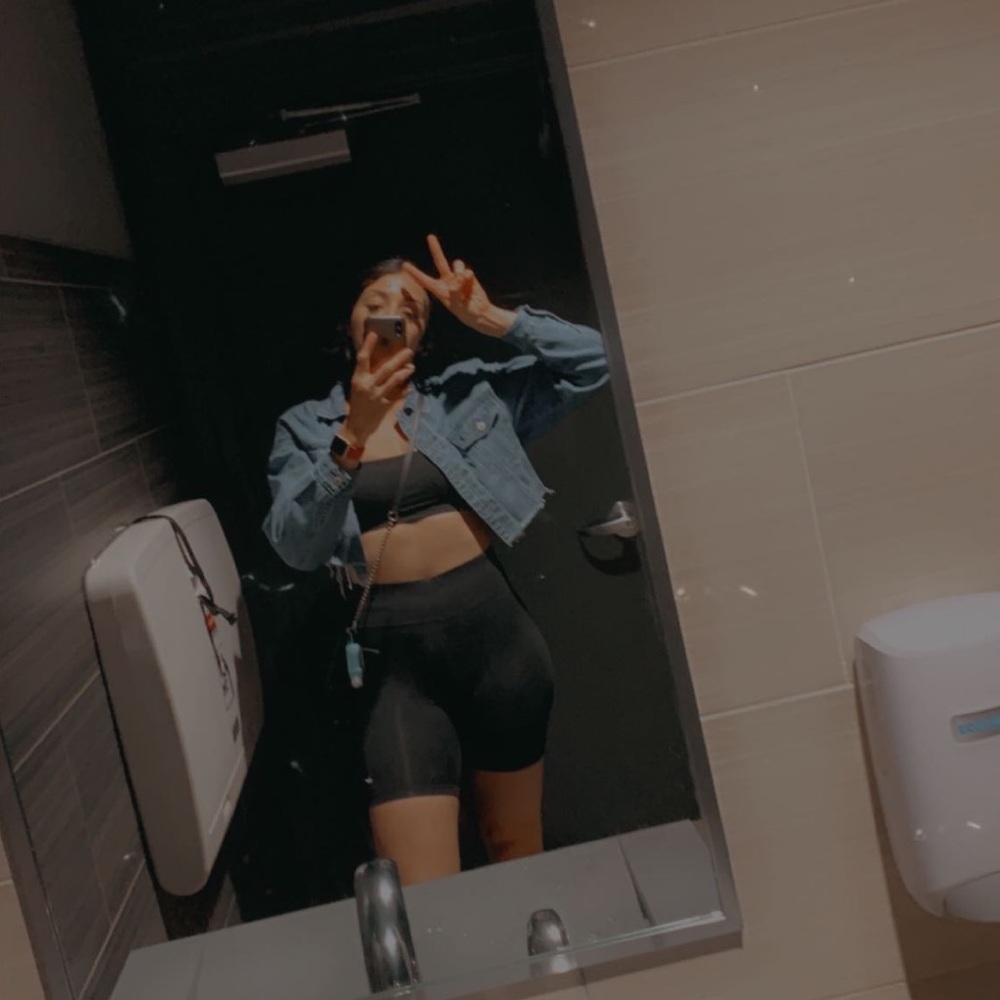 Meet your Posher, Cynthia